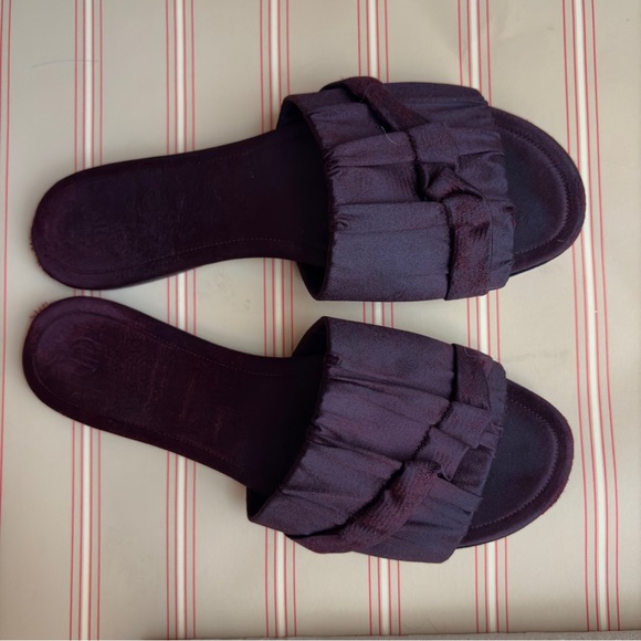 🥀 The Row Oxblood Satin "Ellen" Slide Sandals Sz EU 37.5 / US 7 🥀 - Picture 4 of 12